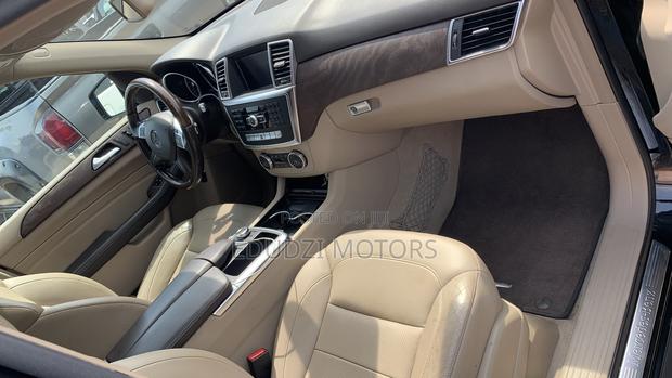 Mercedes-Benz M Class ML350 4dr SUV (3.5L 6cyl 7A) 2015 Blue