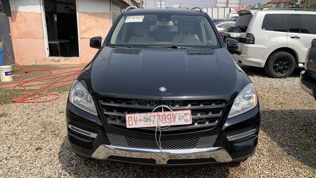 Mercedes-Benz M Class ML350 4dr SUV (3.5L 6cyl 7A) 2015 Blue