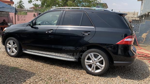 Mercedes-Benz M Class ML350 4dr SUV (3.5L 6cyl 7A) 2015 Blue