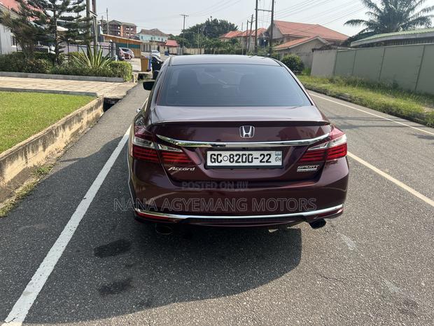 Honda Accord Sport 4dr Sedan FWD (2.4L 4cyl 2A) 2017 Beige