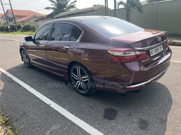 Honda Accord Sport 4dr Sedan FWD (2.4L 4cyl 2A) 2017 Beige