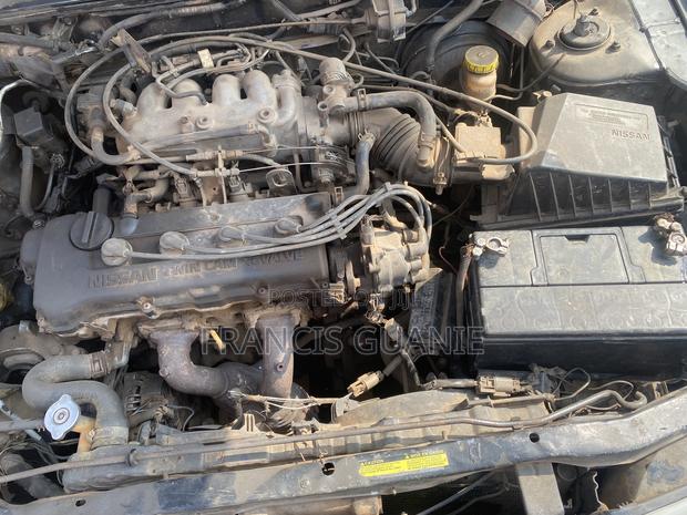 Nissan Sentra SE-R 2002 Black