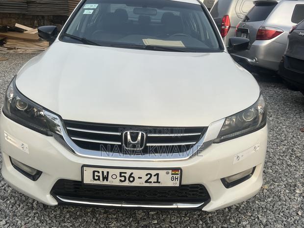 Honda Accord LX 4dr Sedan FWD (2.4L 4cyl 2A) 2013 White