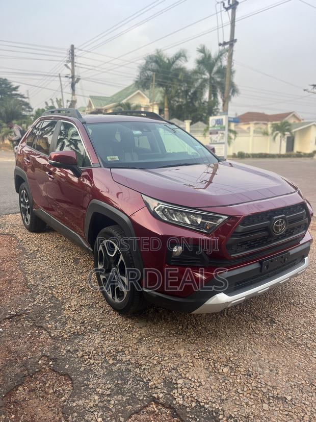 Toyota RAV4 Adventure 2019 Red
