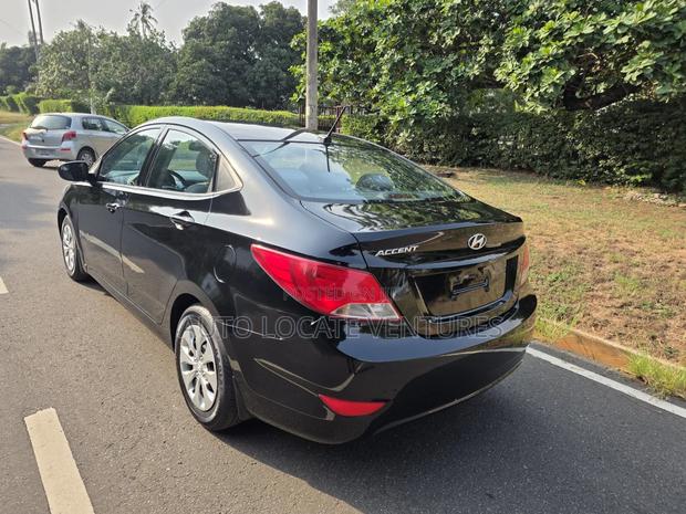 Hyundai Accent GLS 4dr Sedan (1.6L 4cyl 6M) 2015 Black
