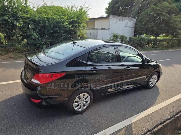Hyundai Accent GLS 4dr Sedan (1.6L 4cyl 6M) 2015 Black
