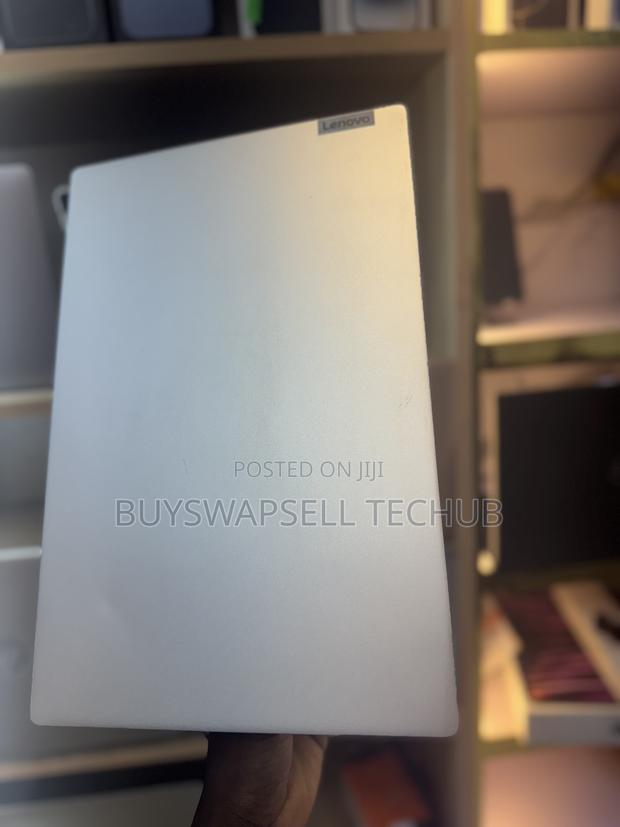 Laptop Lenovo 16GB AMD Ryzen 7 SSD 1T photo 2