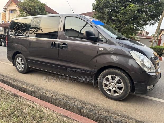 Hyundai H1 2008 Grey photo 5