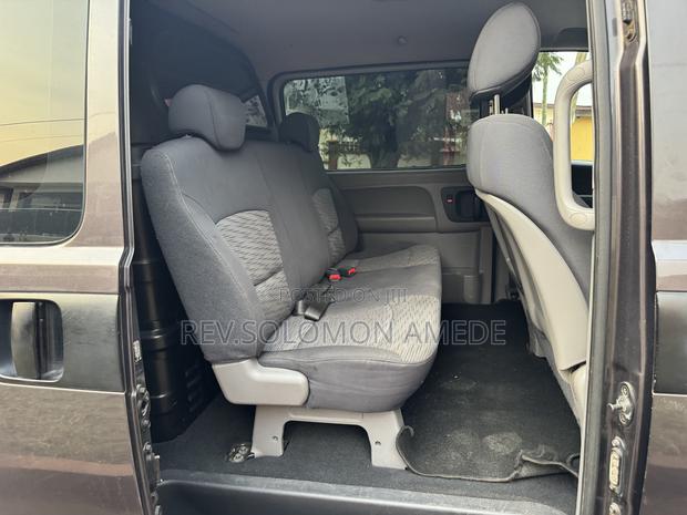 Hyundai H1 2008 Grey photo 8