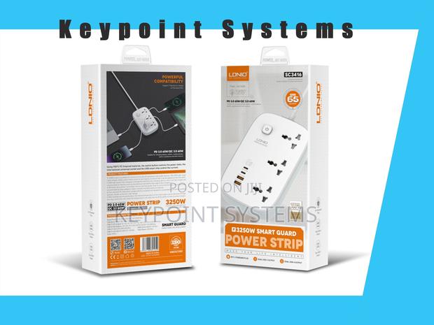 3 Ac Outlets 4 Usb Power Strip Sc3416