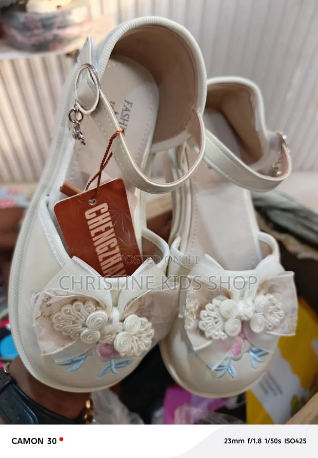 Shoe Jukas Fashion