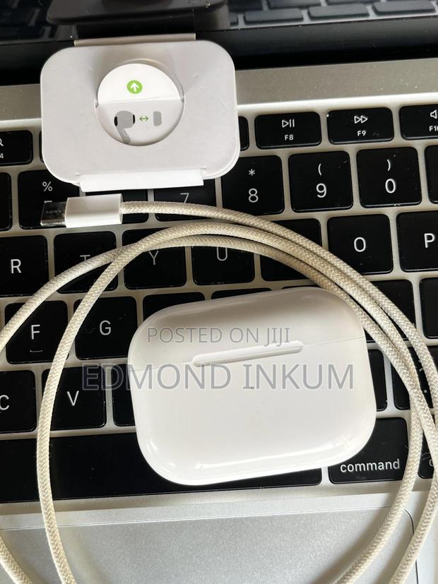 Apple Airpods Pro (2nd Gen) photo 2