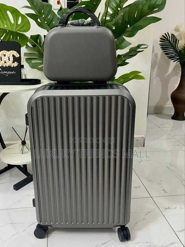 Modern Travel Suitcase With 360° Wheels Built-in Bottle Holder photo 2
