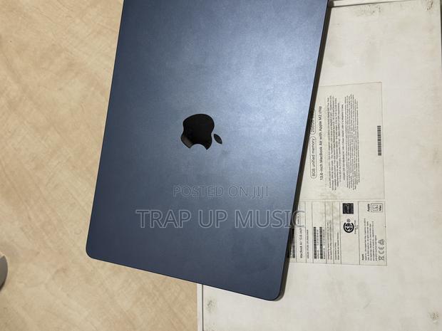 Laptop Apple MacBook Air 8GB Intel Core M2 HDD+SSD 256GB photo 3