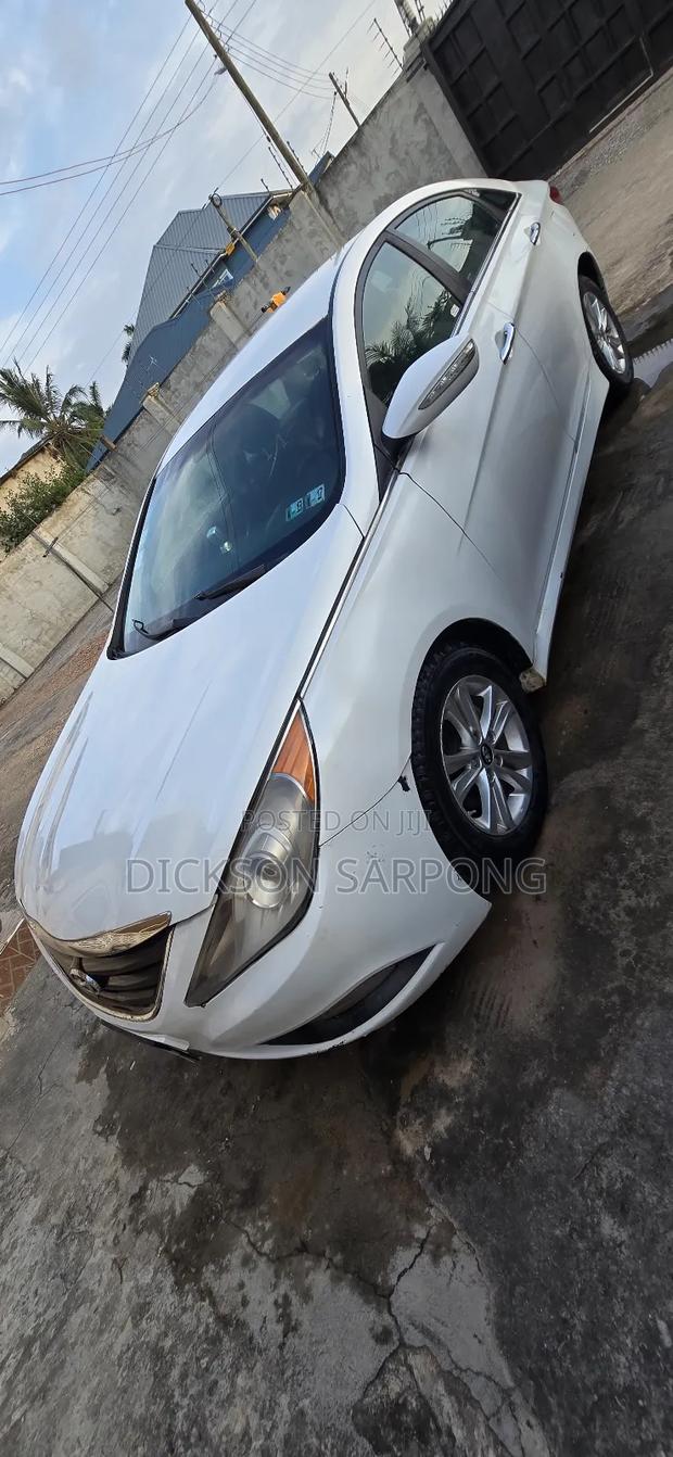 Hyundai Sonata 2013 White photo 9
