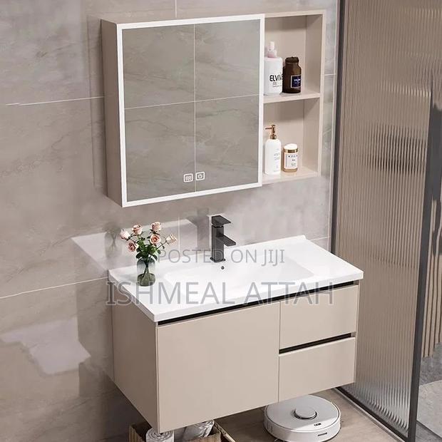 Cabinet Basin