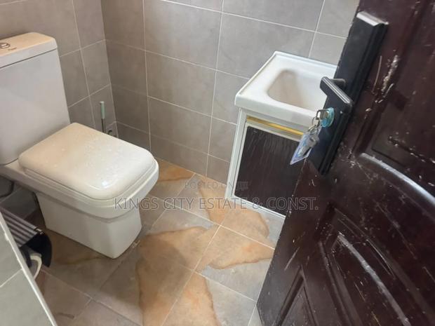 3bdrm House in Mile7, Achimota for rent photo 8