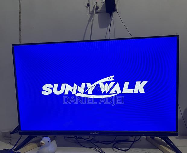 Sunnywalk 32inch Digital Satellite Tv