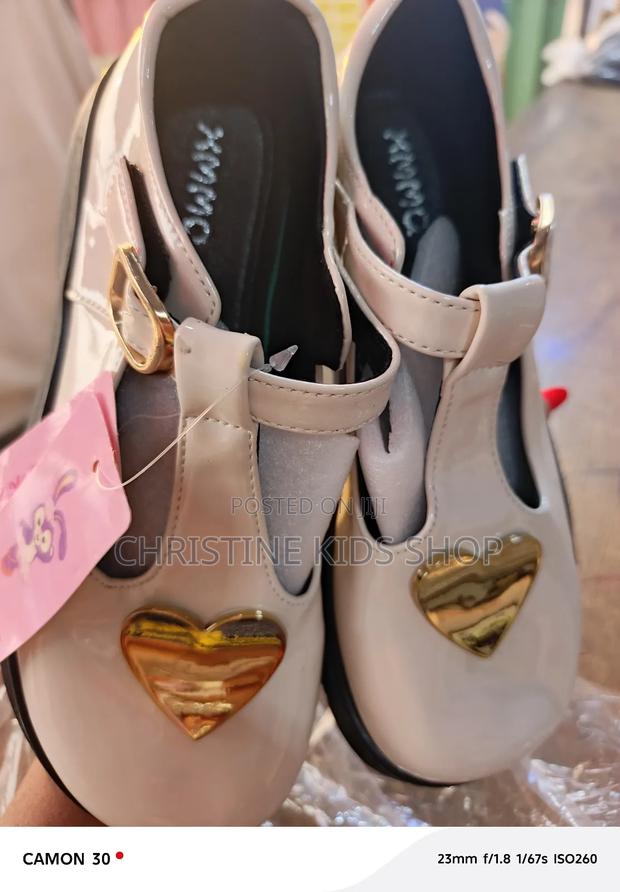 Link Line Fashion Shoe photo 2