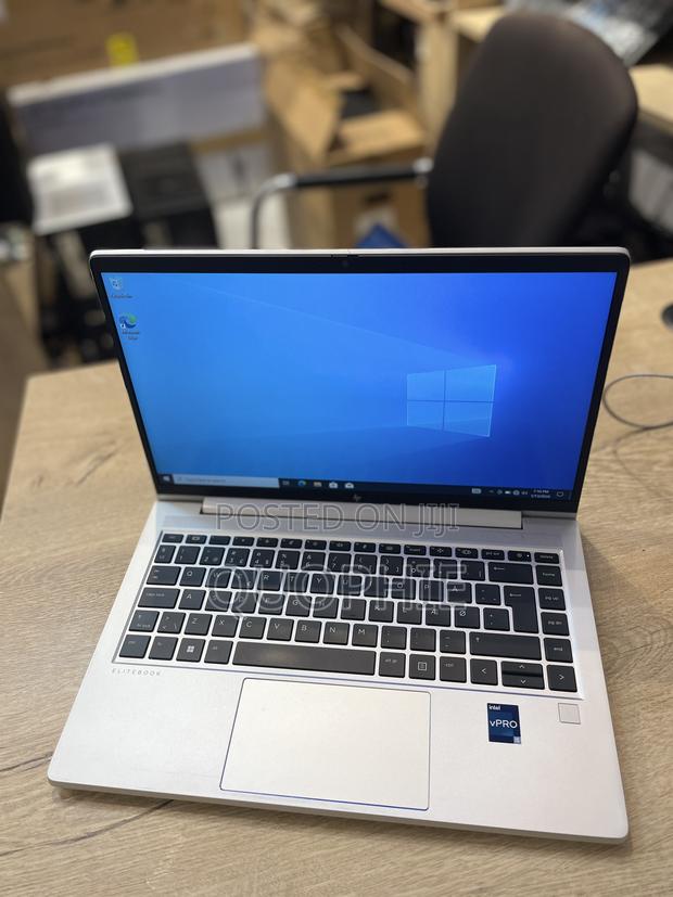 Laptop HP EliteBook 640 G9 16GB Intel Core I5 SSD 256GB