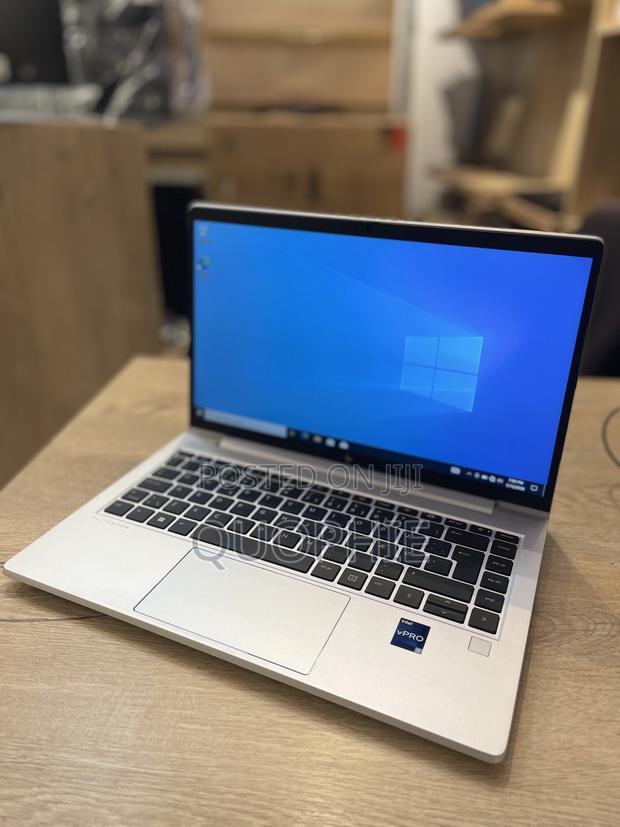 Laptop HP EliteBook 640 G9 16GB Intel Core I5 SSD 256GB