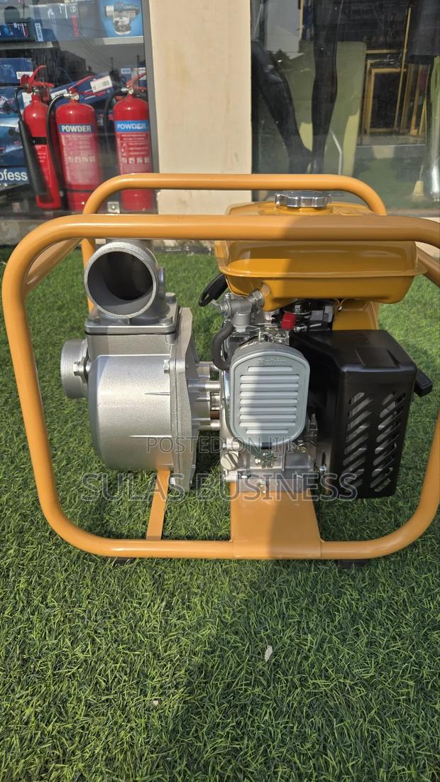 Robin 3 Inc 5.0hp Water Pump.