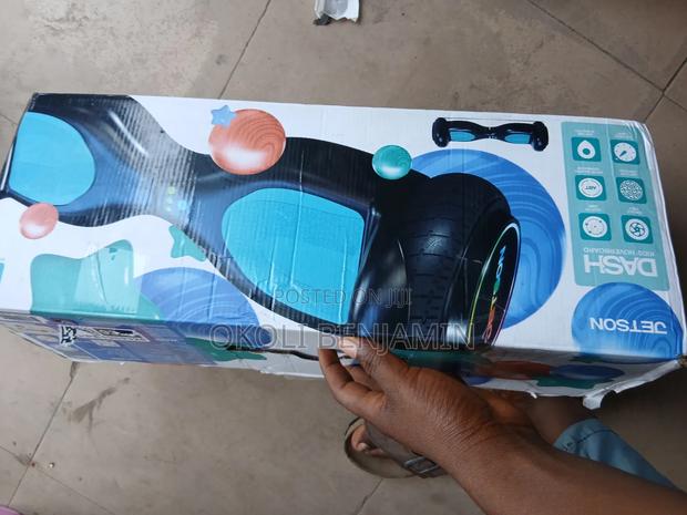 Jetson Dash Hoverboard photo 3