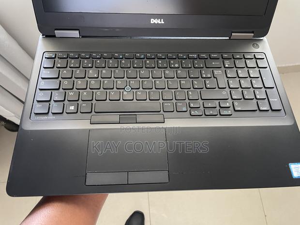 Laptop Dell Latitude 15 E5570 16GB Intel Core I7 SSD 512GB photo 2