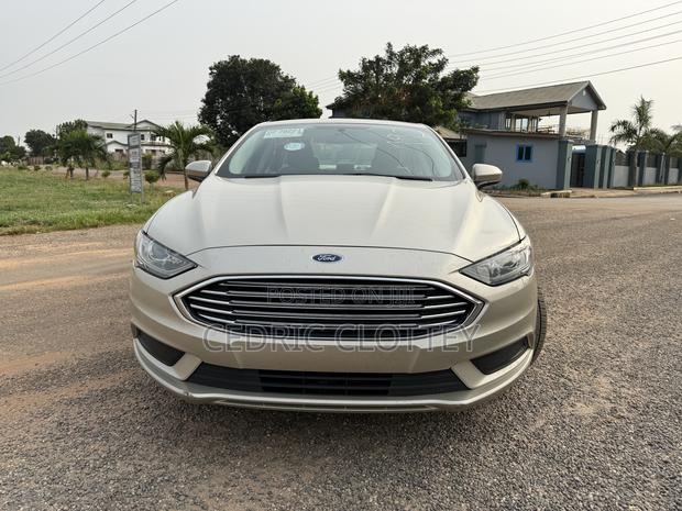 Ford Fusion SE AWD 2017 Beige