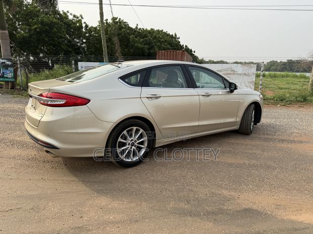 Ford Fusion SE AWD 2017 Beige