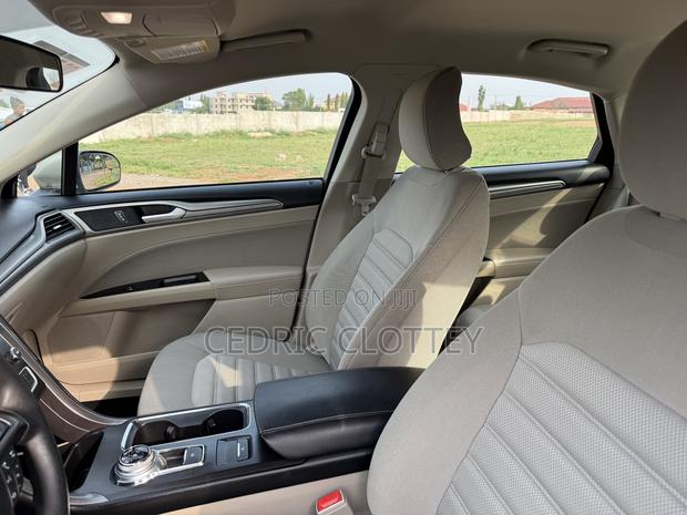 Ford Fusion SE AWD 2017 Beige