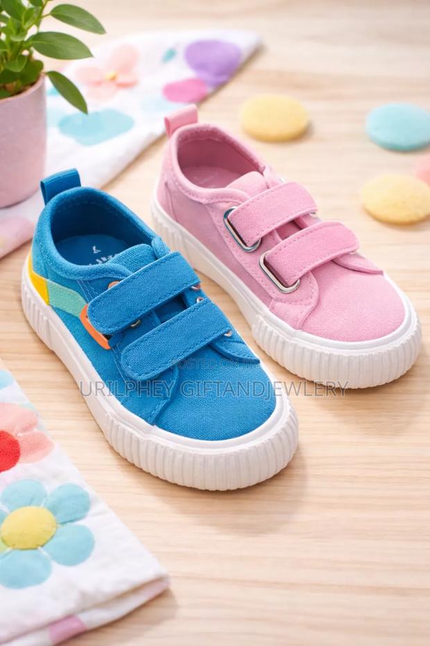 Kids Shoes photo 3