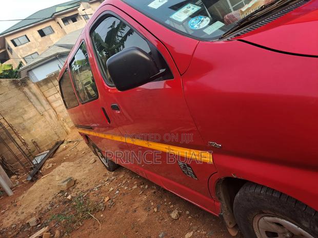 Toyota HiAce 2008 Red photo 7