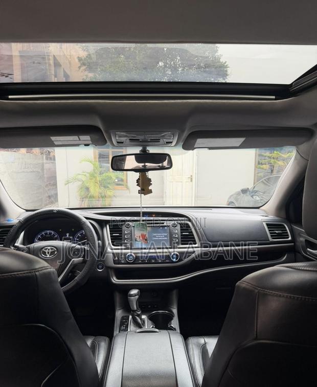Toyota Highlander 2016 White photo 3