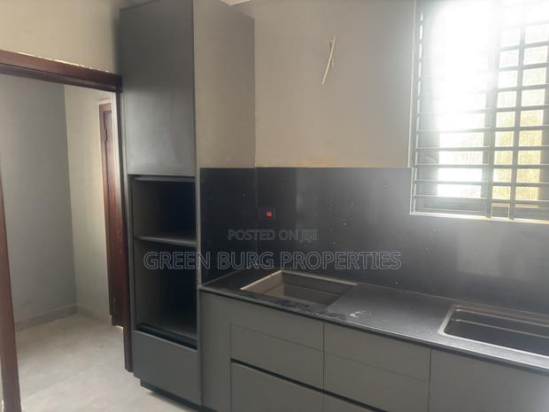 2bdrm Apartment in UPSA Area for rent photo 6