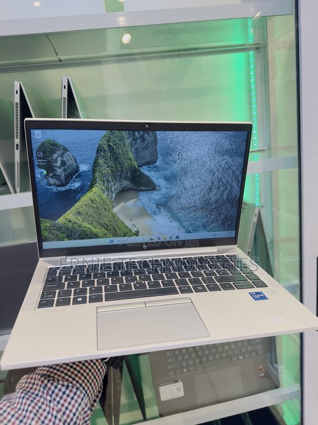 Laptop HP EliteBook 840 G8 16GB Intel Core i7 SSD 512GB