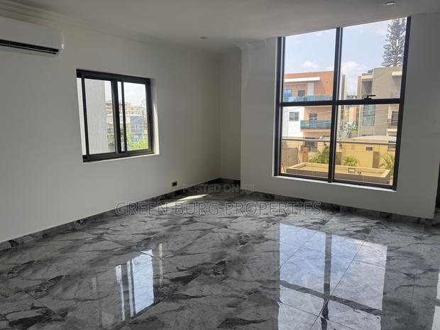5bdrm House in East Legon for rent photo 7