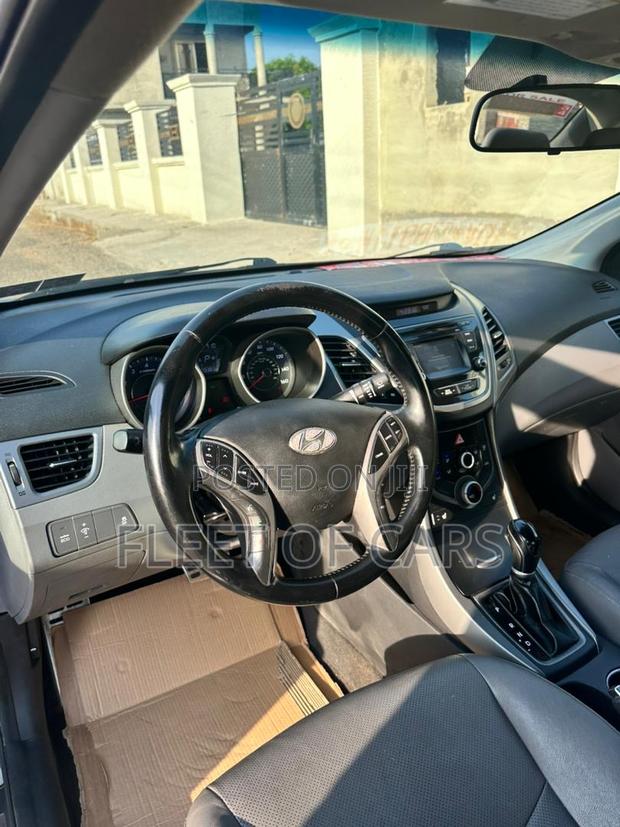 Hyundai Elantra Sport Sedan FWD (2.0L 4cyl 6A) 2016 Silver