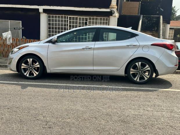 Hyundai Elantra Sport Sedan FWD (2.0L 4cyl 6A) 2016 Silver