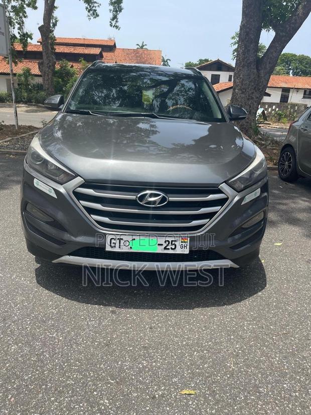 Hyundai Tucson Limited AWD 2018 Gray photo 7