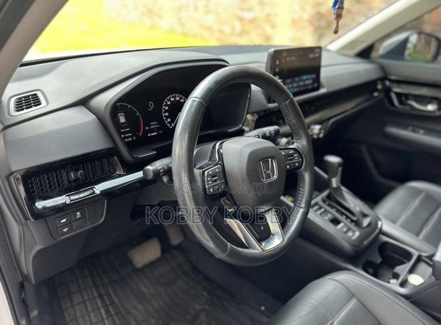 Honda CR-V 2023 White photo 11