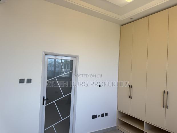 4bdrm House in East Legon for sale photo 16