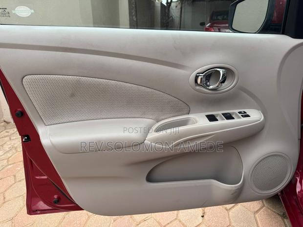 Nissan Versa 1.6 S 4dr Sedan (1.6L 4cyl 4A) 2015 Red photo 16
