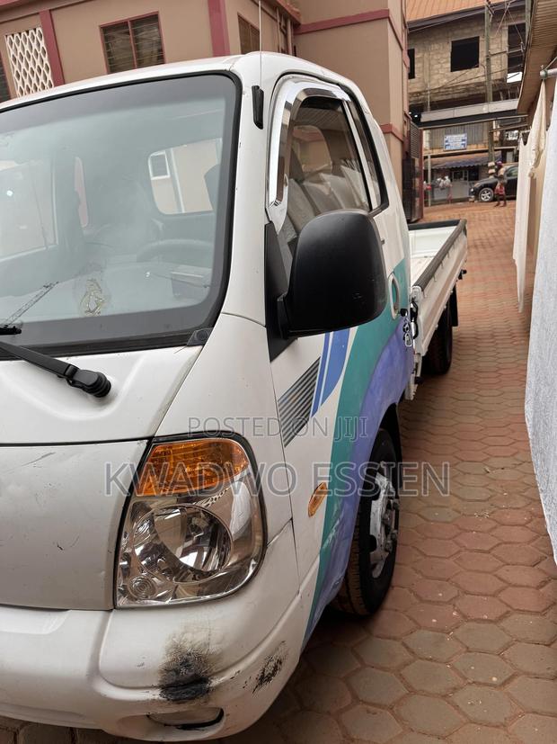 2012 Kia Bongo Truck photo 6