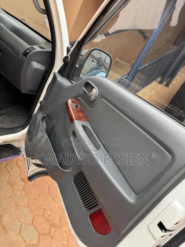 2012 Kia Bongo Truck photo 9