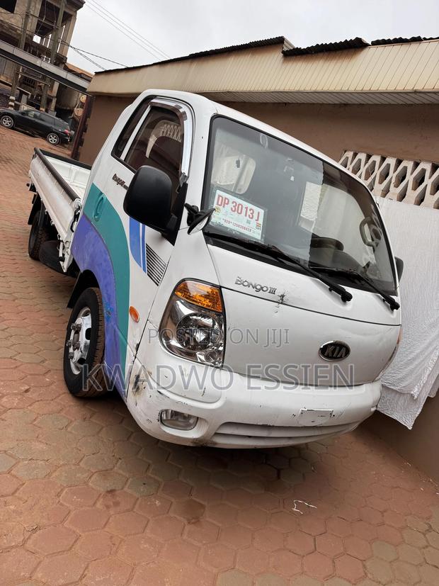 2012 Kia Bongo Truck photo 10