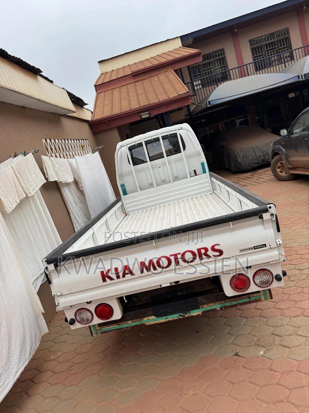 2012 Kia Bongo Truck photo 11