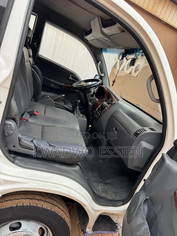 2012 Kia Bongo Truck photo 12