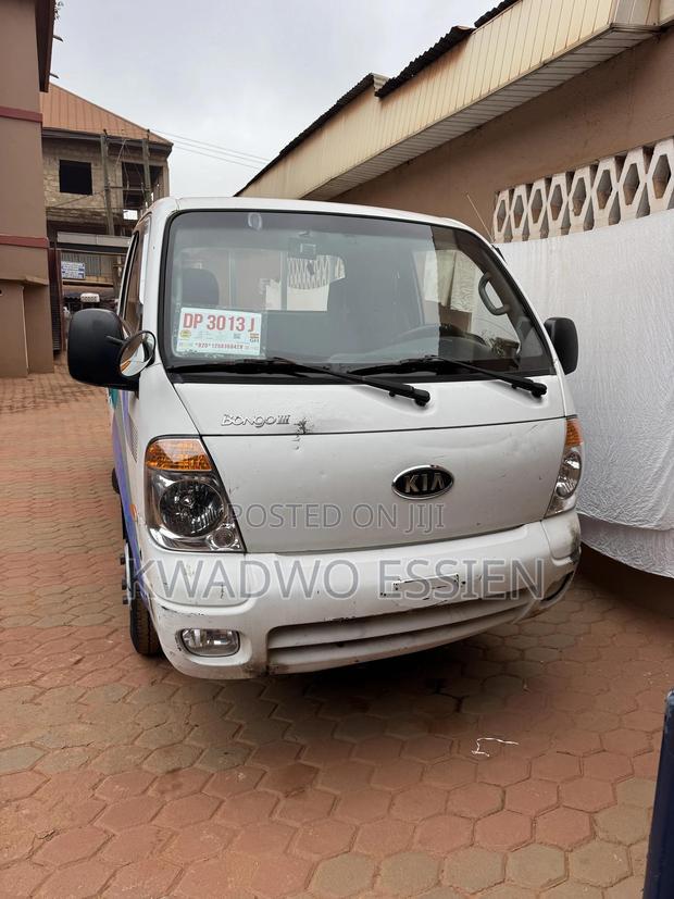 2012 Kia Bongo Truck photo 2