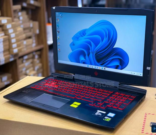 Laptop HP Omen 15-Ce0xx 16GB Intel Core I7 HDD 1T
